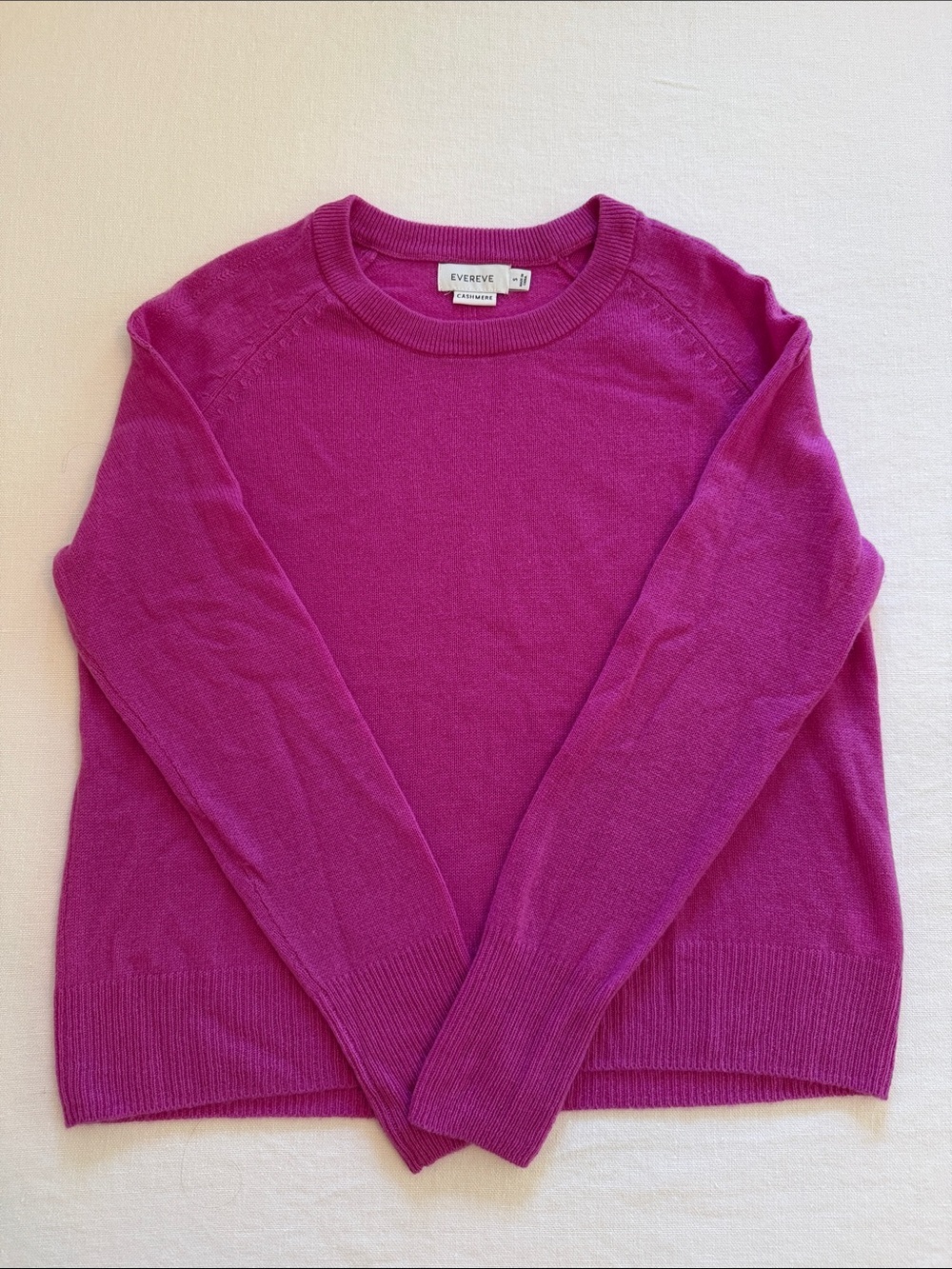Evereve Bright Fuchsia Cashmere Crewneck Sweater